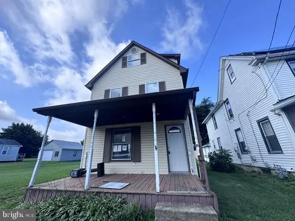 18 Cherry St, PEDRICKTOWN, NJ 08067