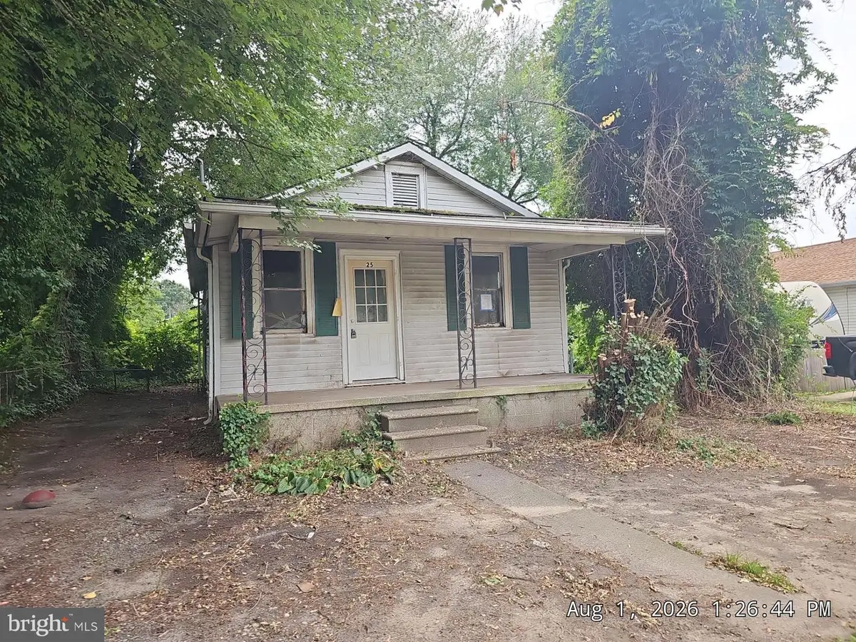 25 Chester Ave, Pennsville, NJ 08023 - #1