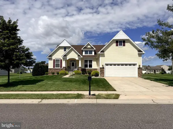 38 Granite Ln, CARNEYS POINT, NJ 08069