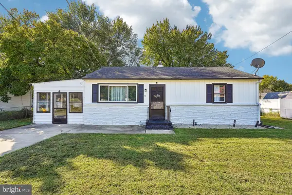 13 Park Ave, PENNSVILLE, NJ 08070