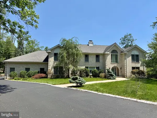 60 Evergreen Ln, WATCHUNG, NJ 07069