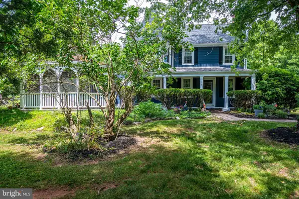 78 Falcon Rd, HILLSBOROUGH, NJ 08844