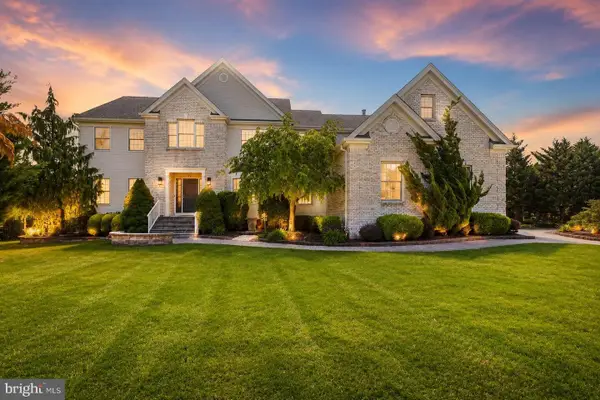 17 Kimble Ct, HILLSBOROUGH, NJ 08844