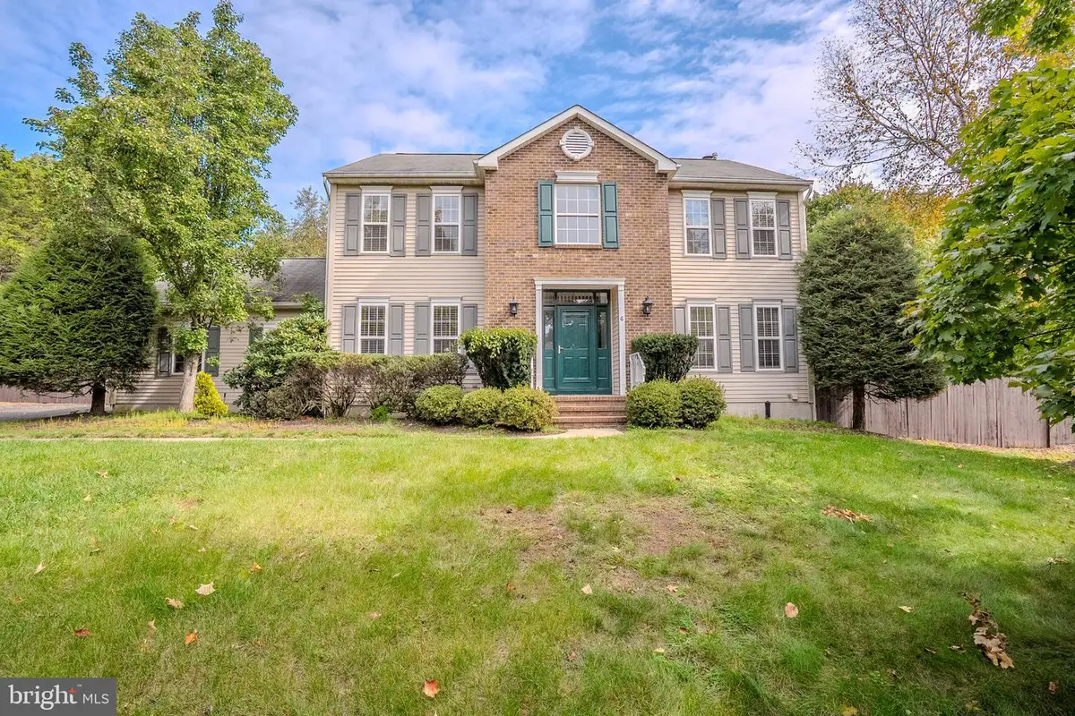 6 Fountain Dr, Somerset, NJ 08873 - #1