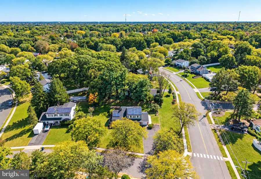 35 Patton Dr, Somerset, NJ 08873 - #3