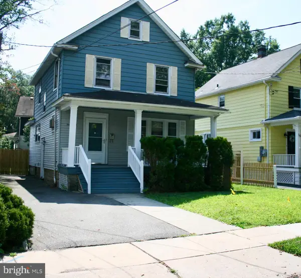 48 W Hazelwood Ave, RAHWAY, NJ 07065