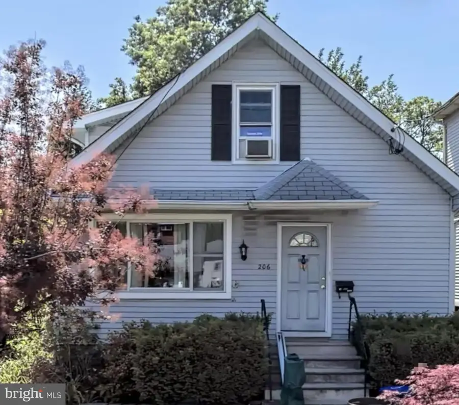 206 Amsterdam Ave, Roselle, NJ 07203 - Image #2