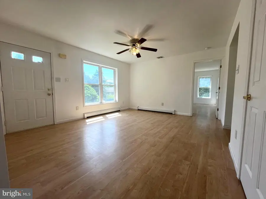 23 Elm Street, Oxford, NJ 07863 - #2