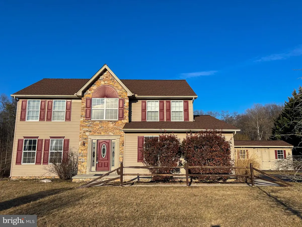 85 E Summit Dr, Littlestown, PA 17340 - #1