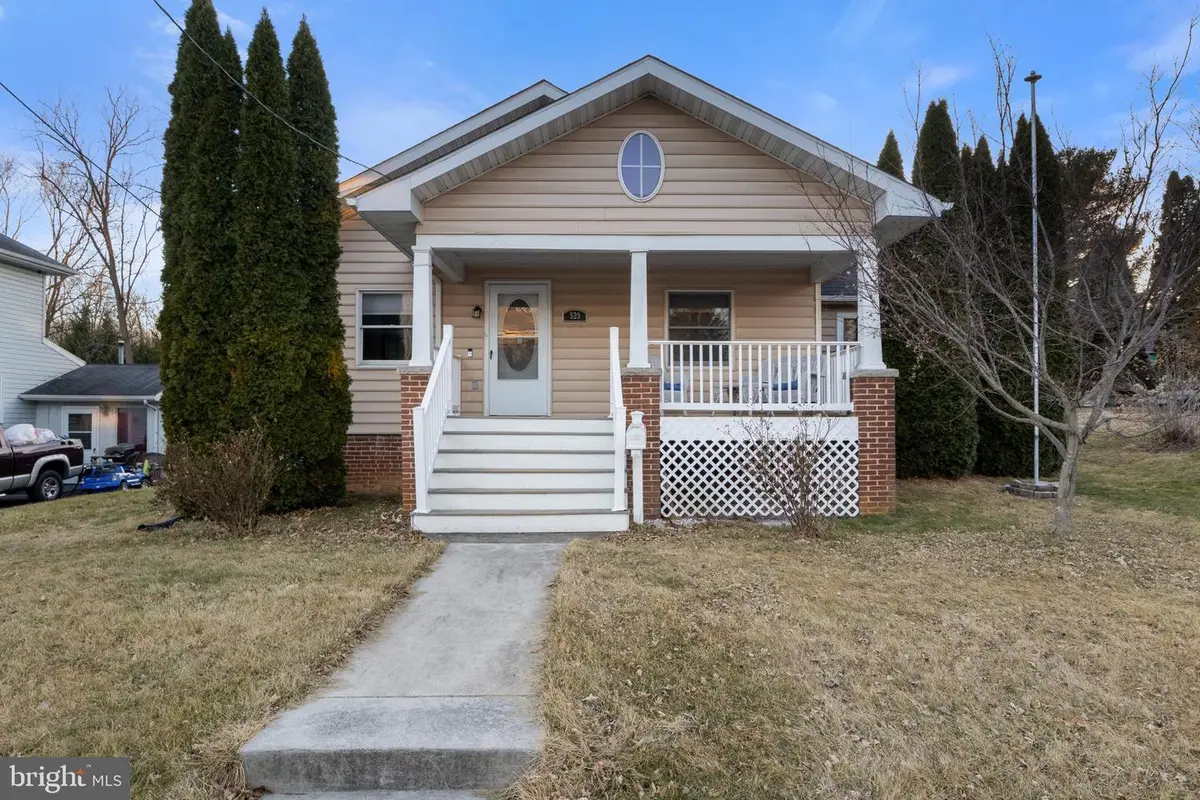 529 S Queen St, Littlestown, PA 17340 - #1