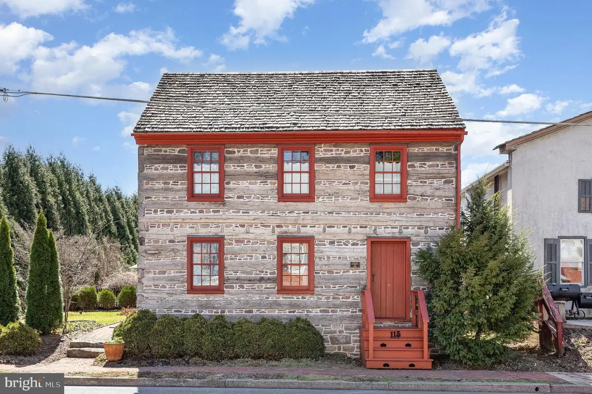115 E King St, East Berlin, PA 17316 - #1