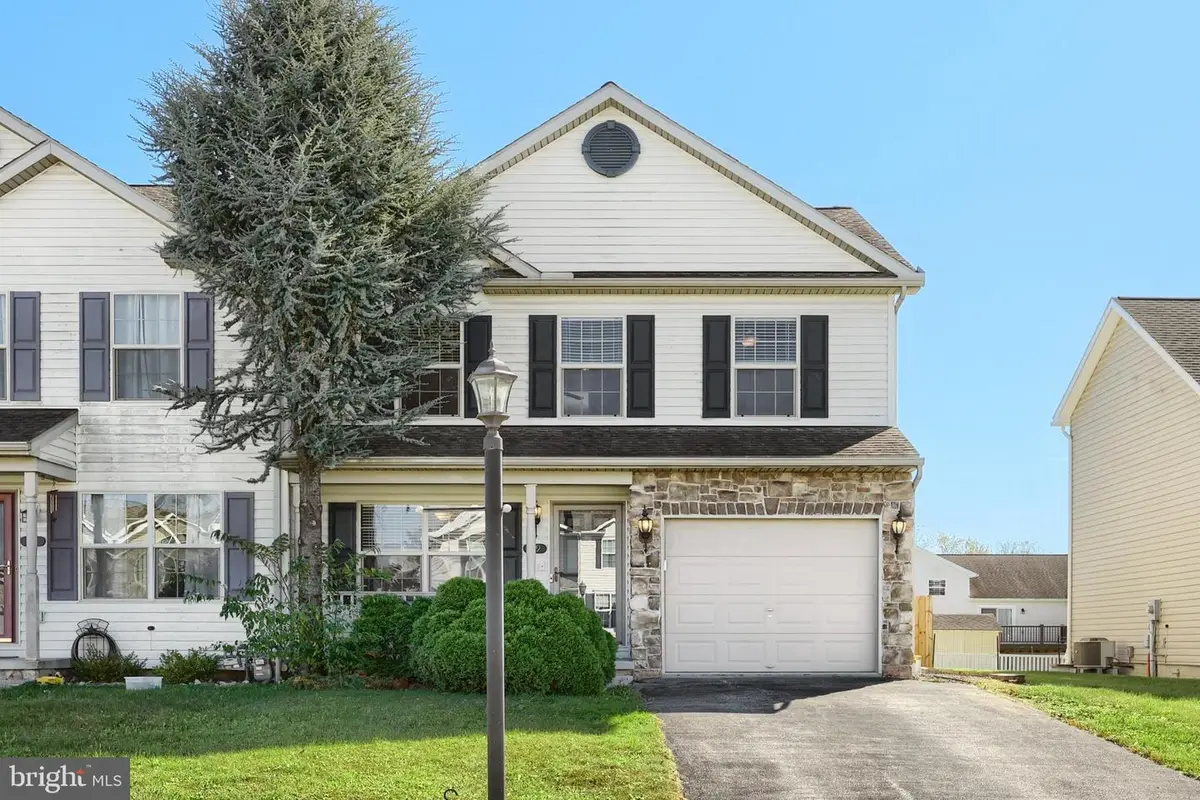 39 Birch Dr, Hanover, PA 17331 - Image #1