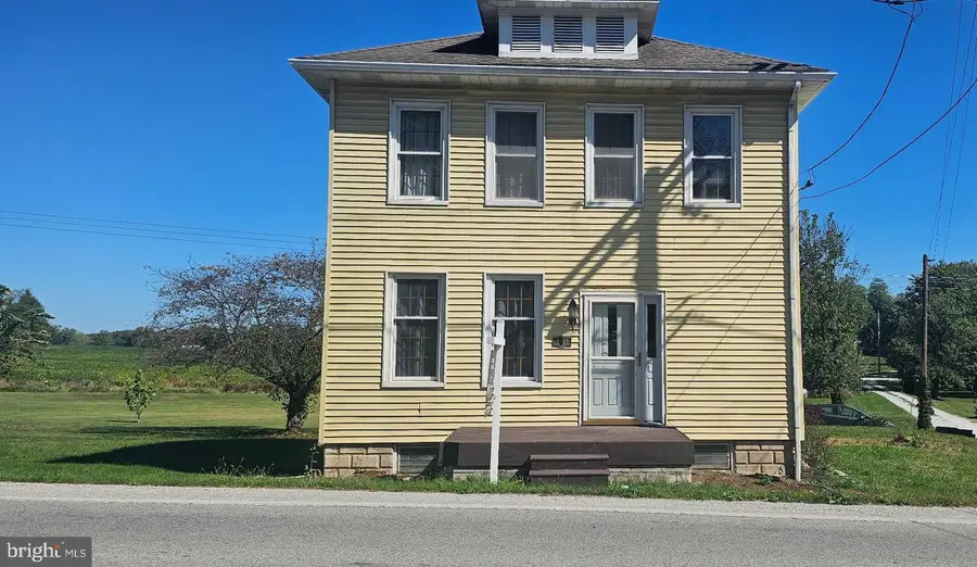 1041 Irishtown Rd, New Oxford, PA 17350 - Image #3