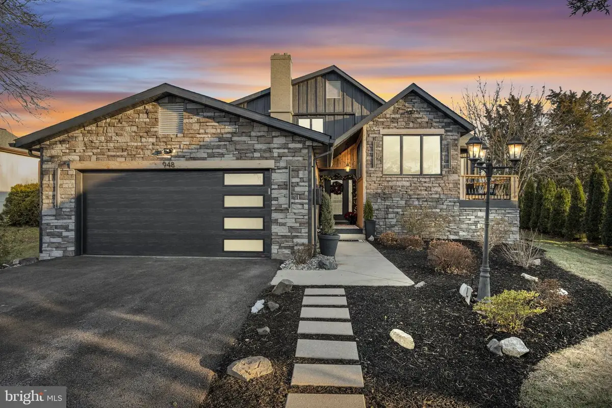 948 Heritage Dr, Gettysburg, PA 17325 - Image #1