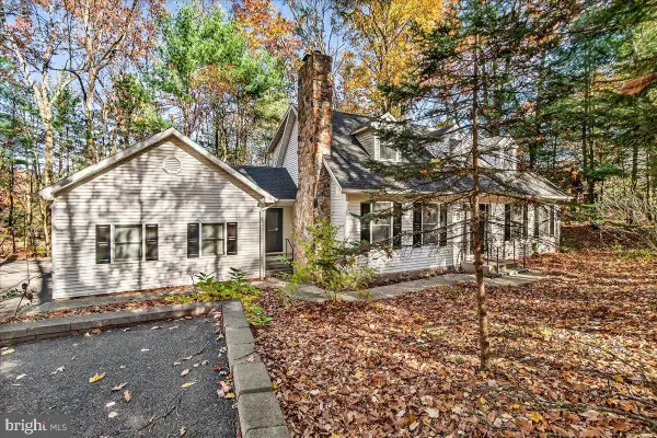 19 White Pine Dr, ORRTANNA, PA 17353