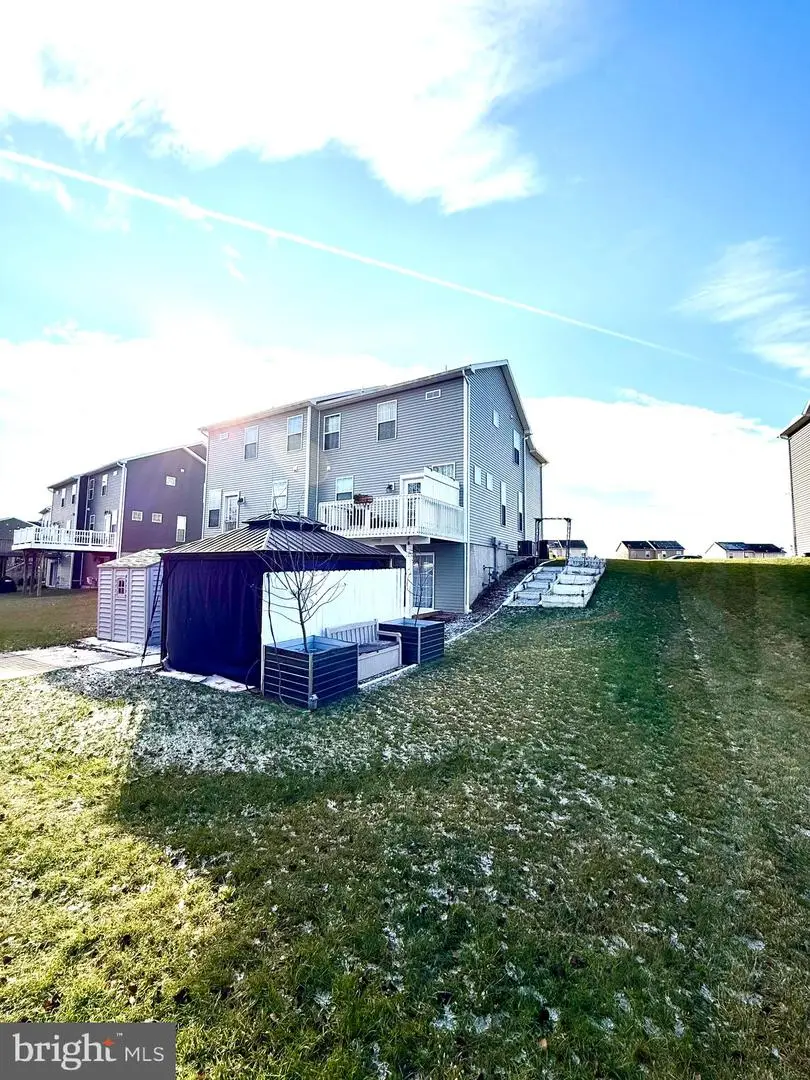 76 Skyview Cir, Hanover, PA 17331 - Image #3