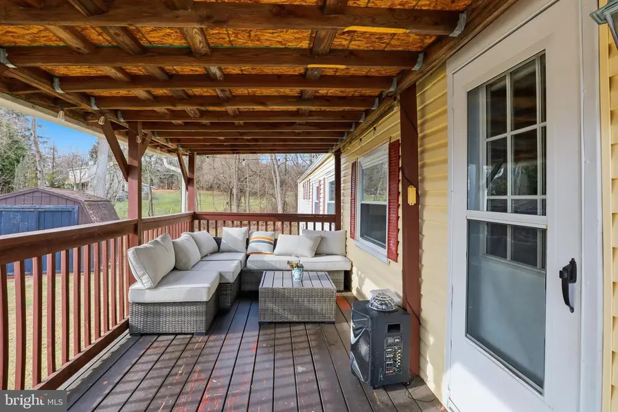 157 Linda Dr, New Oxford, PA 17350 - Image #2