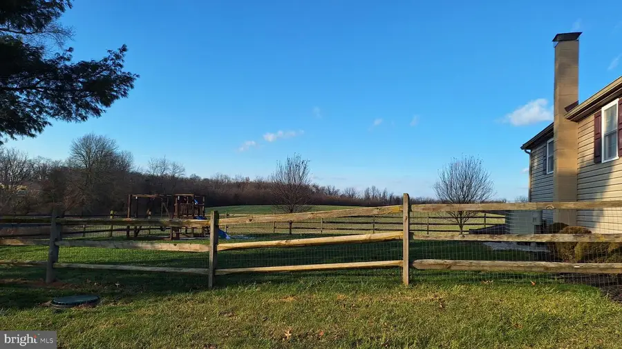 860 Bon Ox Rd, Gettysburg, PA 17325 - Image #3