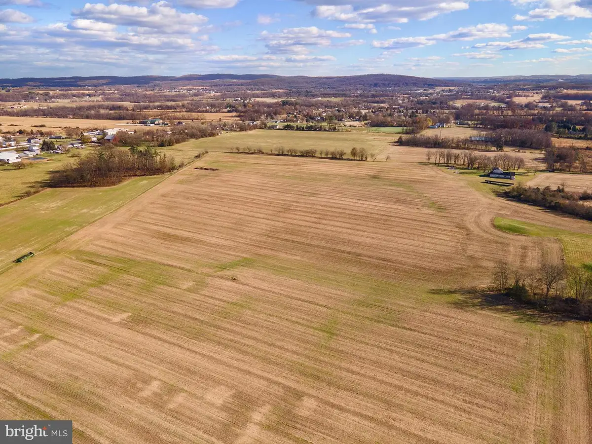 1145 The Spangler Rd, New Oxford, PA 17350 - Image #1