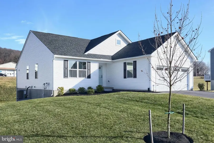 77 Summerfield Dr, Hanover, PA 17331 - #2