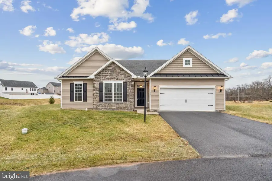 19 Osprey Ct, Gettysburg, PA 17325 - Image #3