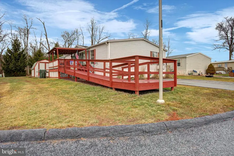 156 Linda Dr, New Oxford, PA 17350 - Image #3