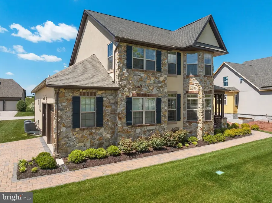 9 Lookout Ct, Gettysburg, PA 17325 - #3