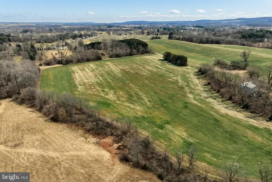 470 Brough Rd, Abbottstown, PA 17301 - #3