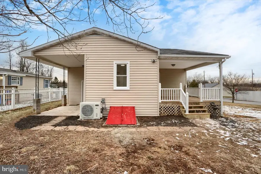 38 Stanley Dr, New Oxford, PA 17350 - #2