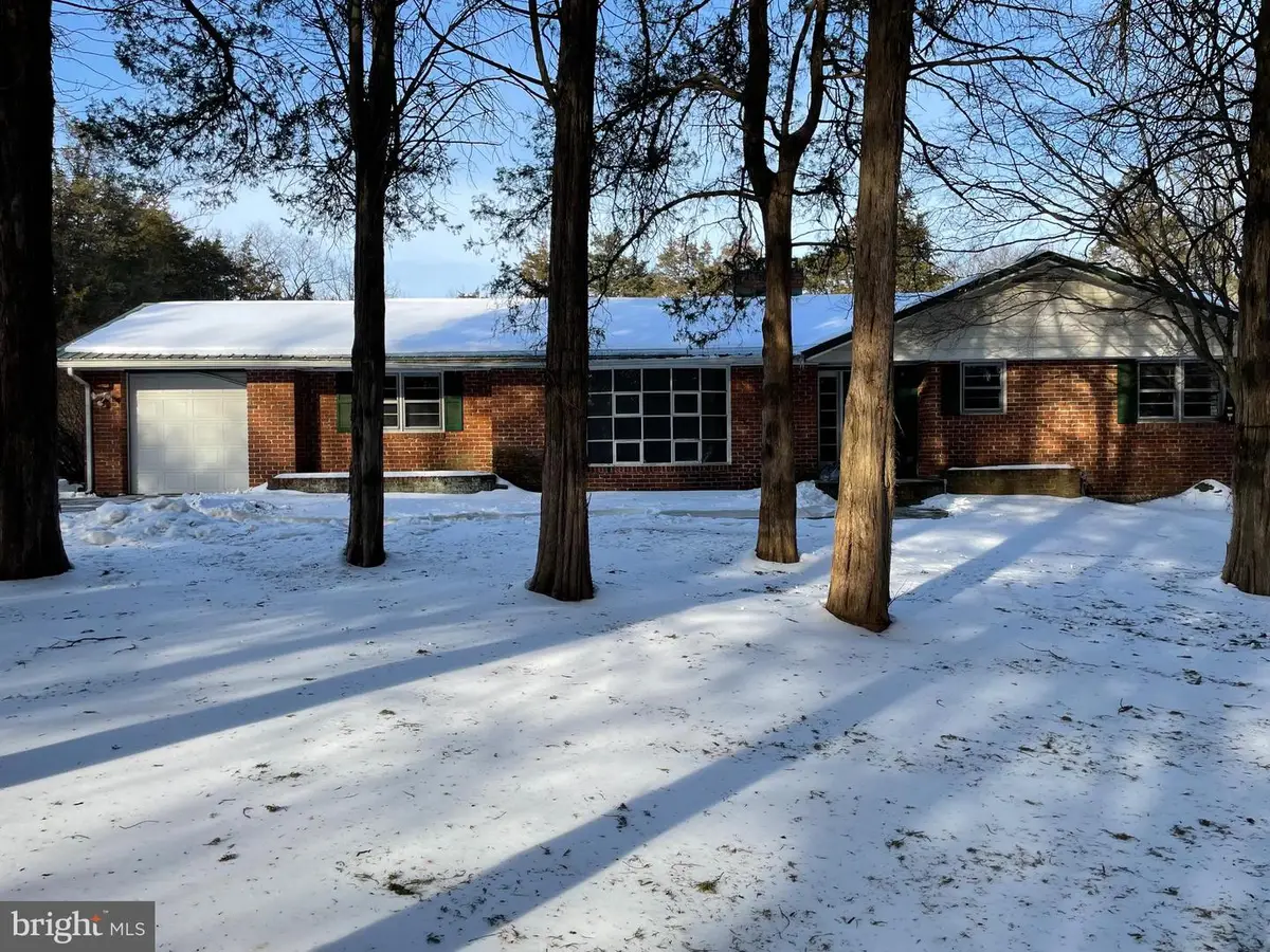 60 Ridge Rd, Gettysburg, PA 17325 - #1