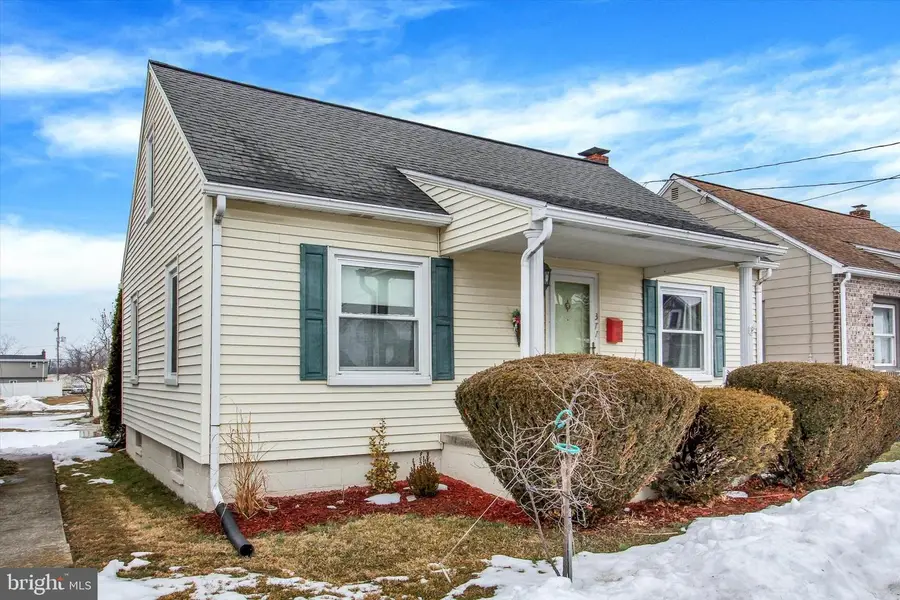 371 Maple Ave, Hanover, PA 17331 - #3