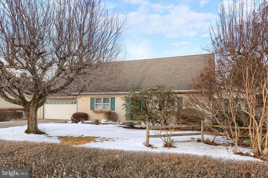 202 Lindy Ave, York Springs, PA 17372 - #3