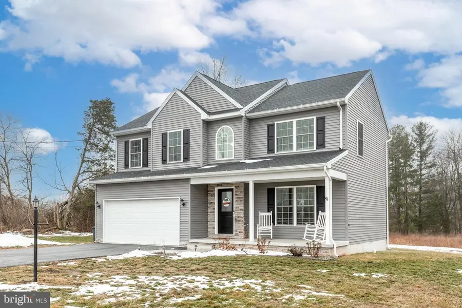 122 Maple St, Littlestown, PA 17340 - #2