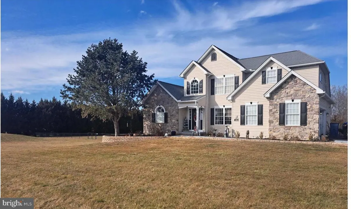 240 Amanda Dr, Littlestown, PA 17340 - #1