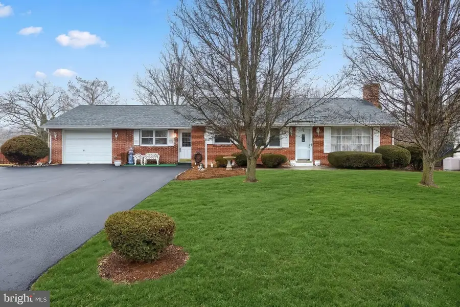 50 Mummert Dr, Littlestown, PA 17340 - #3