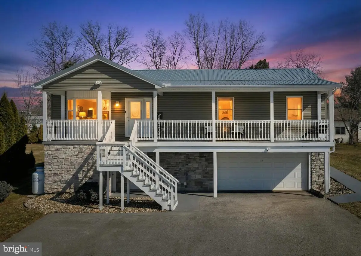 14 Wadsworth Dr, East Berlin, PA 17316 - #1