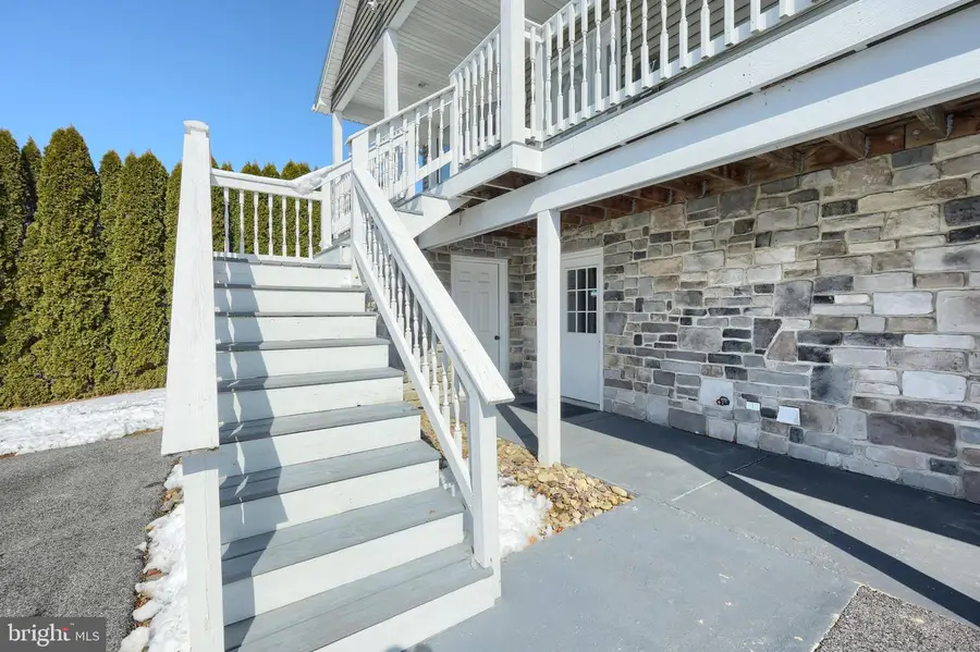 14 Wadsworth Dr, East Berlin, PA 17316 - #3