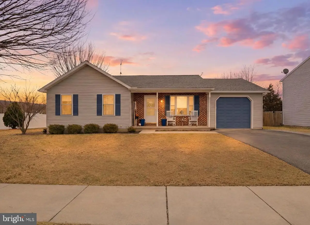 51 Abbotts Dr, Abbottstown, PA 17301 - #1