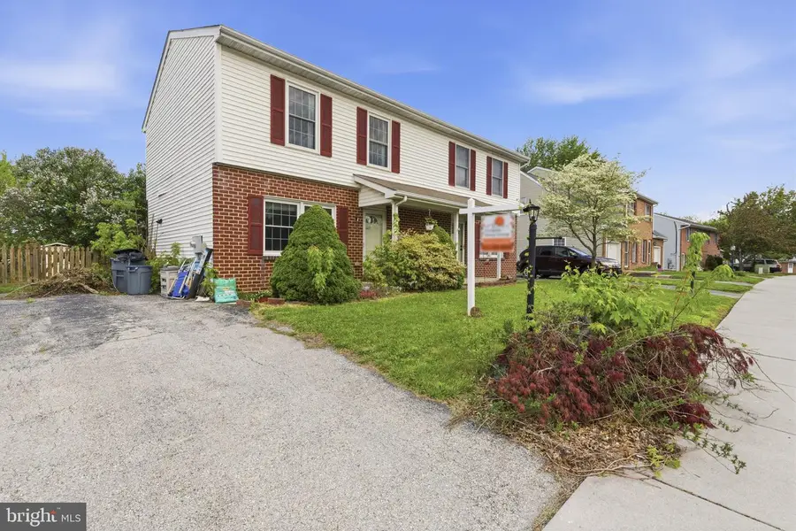 18 E Lakeview Dr, Littlestown, PA 17340 - #3