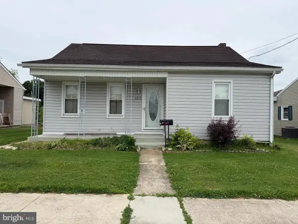 120 North St, MCSHERRYSTOWN, PA 17344