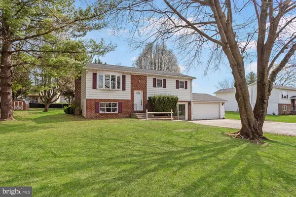 1014 Frederick Pike, LITTLESTOWN, PA 17340