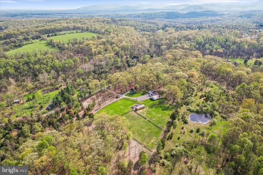 529 Mcglaughlin Rd, Gettysburg, PA 17325 - #3