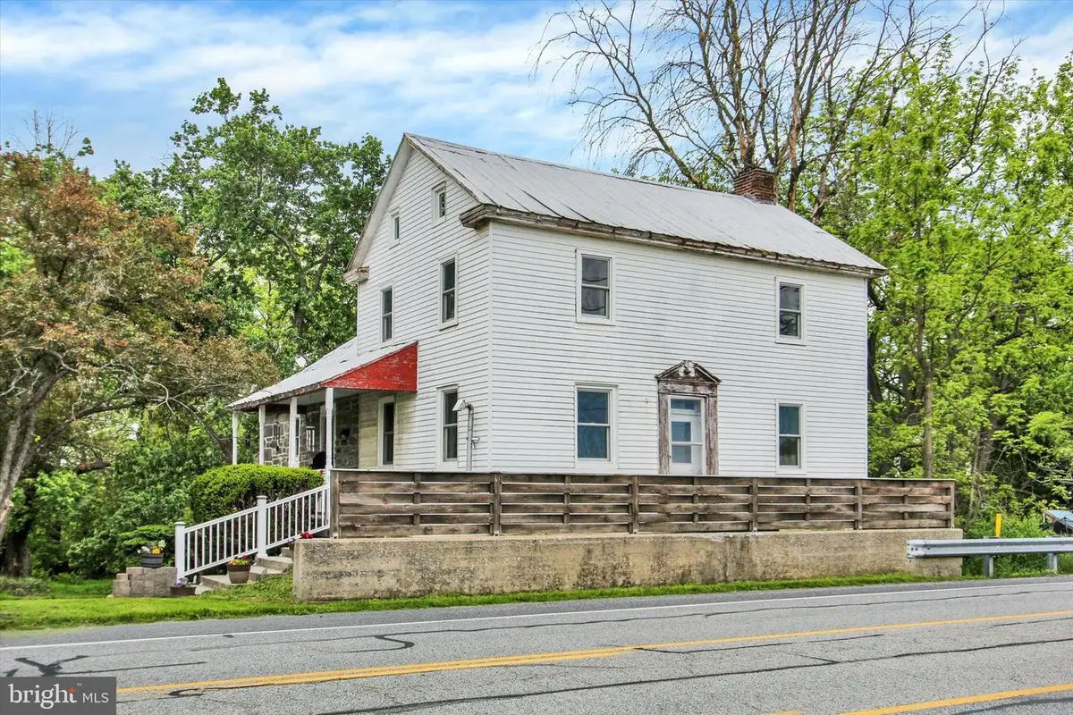 3015 York Rd, Gettysburg, PA 17325 - #1