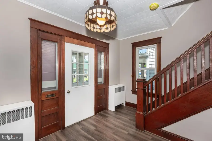 315 N Queen St, Littlestown, PA 17340 - #3