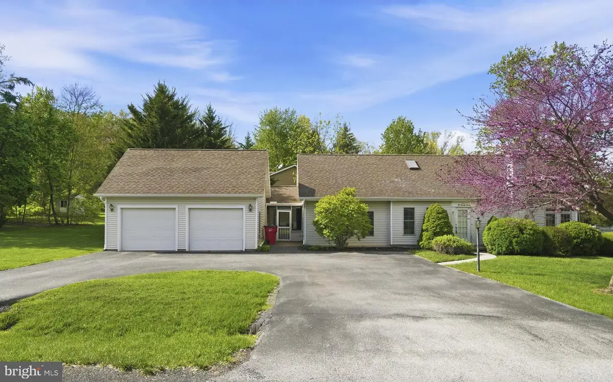 227 Heritage Dr, Gettysburg, PA 17325 - #1