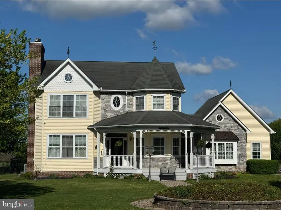 31 Quail Ct, Littlestown, PA 17340 - #2