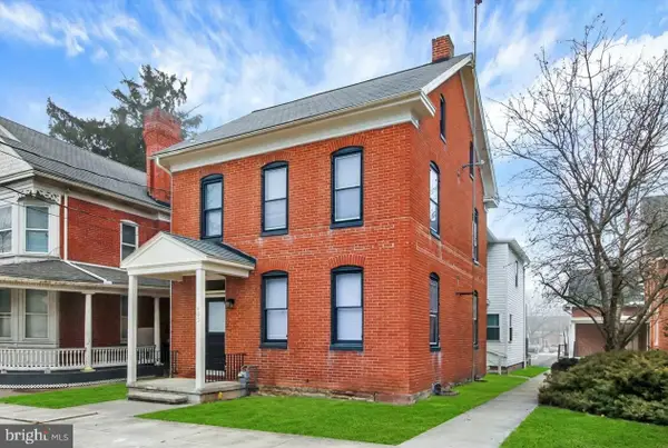405 W King St, EAST BERLIN, PA 17316