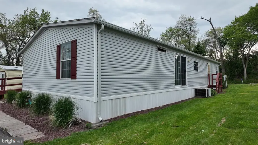 156 Linda Dr, New Oxford, PA 17350 - #2