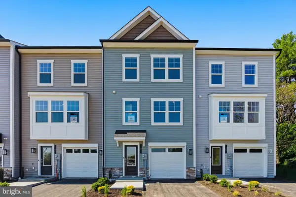 8 Magnolia Ct, GETTYSBURG, PA 17325