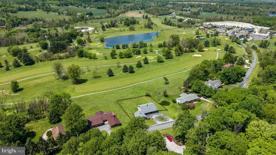 201 Country Club Trl, Fairfield, PA 17320 - #3